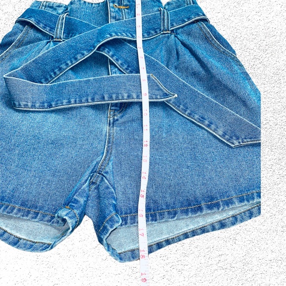 LOLË Talei Denim Stone Wash Paper Bag Waist Jean Shorts Size Medium - Picture 12 of 16